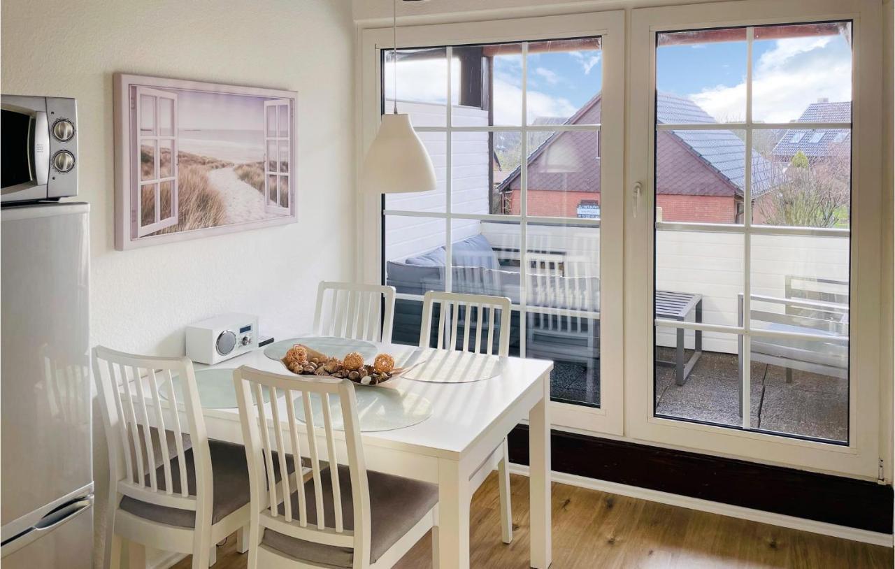 Cozy Apartment In Friedrichskoog With Kitchen Экстерьер фото