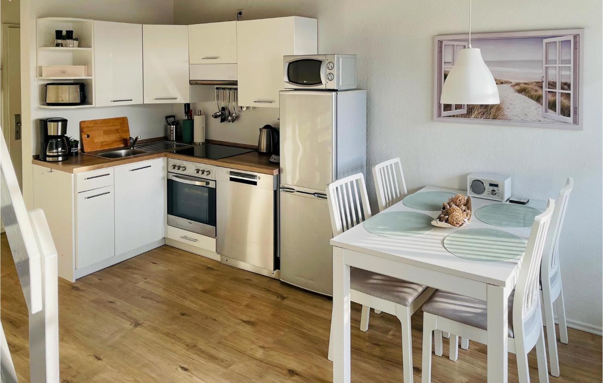 Cozy Apartment In Friedrichskoog With Kitchen Экстерьер фото